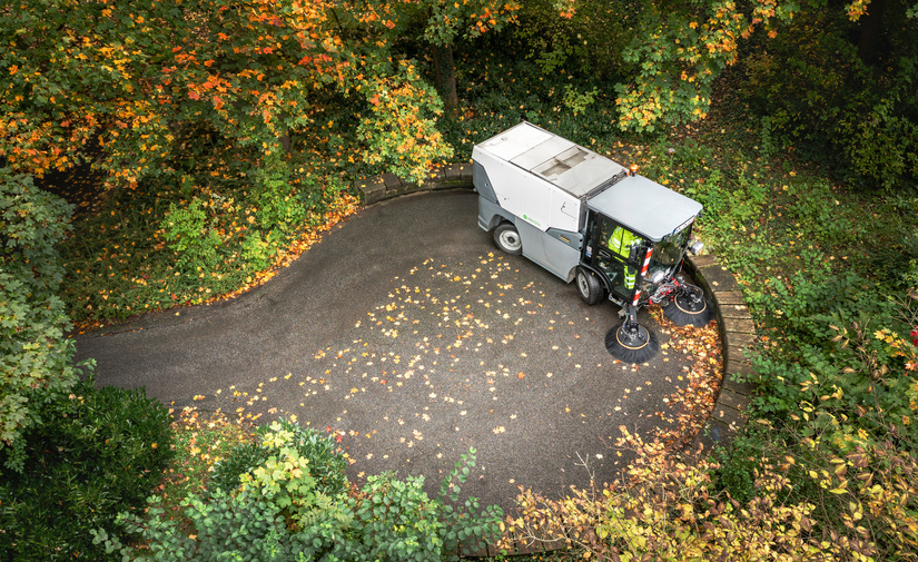 Kärcher MC 250 Barredora compacta para limpieza viaria